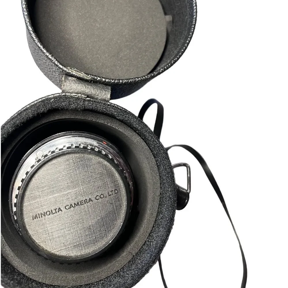 Vivitar SLR Lens 70-210MM 1:3.5 Macro Focusing Zoom for film cameras plus bag